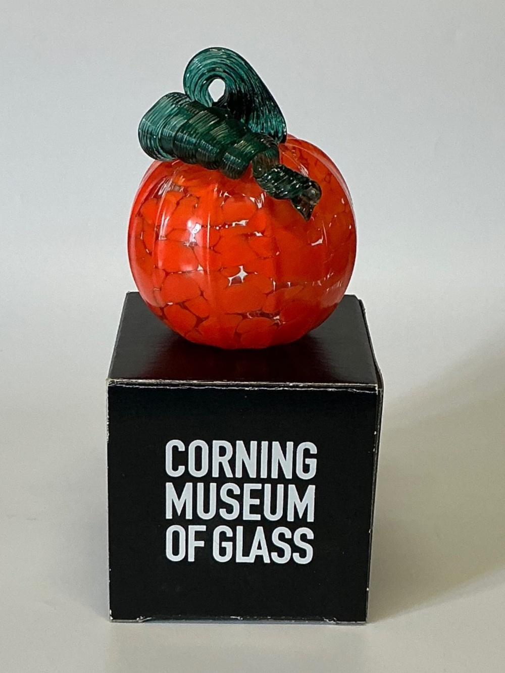 Corning Museum of Glass Handblown Pumpkin Orange w/ Green Stem & Box